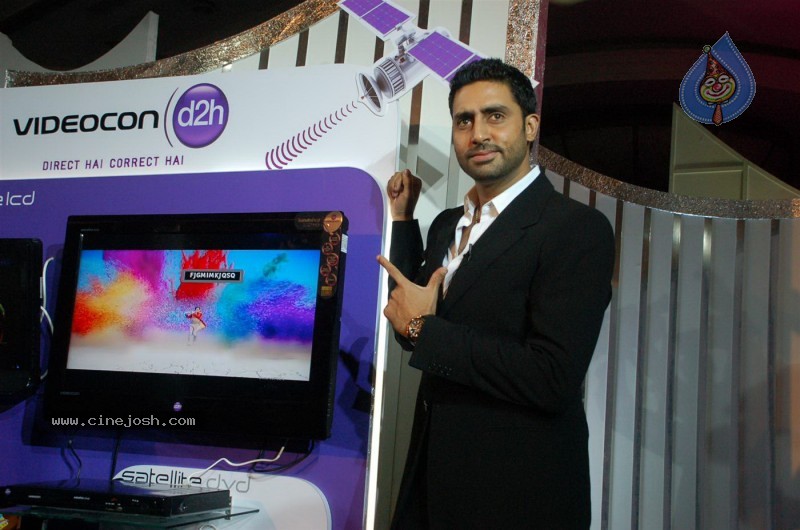 Abhishek Bachchan at Videocon D2H event - 7 / 37 photos