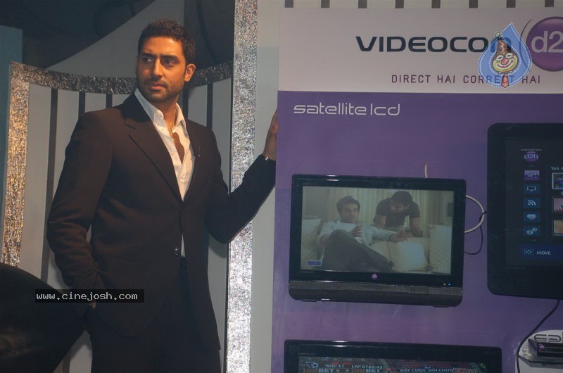 Abhishek Bachchan at Videocon D2H event - 21 / 37 photos
