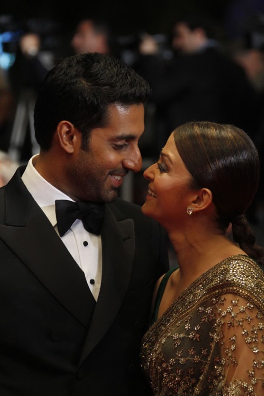 Abhishek n Aishwarya At Cannes Film Festval 2010 - 12 / 20 photos