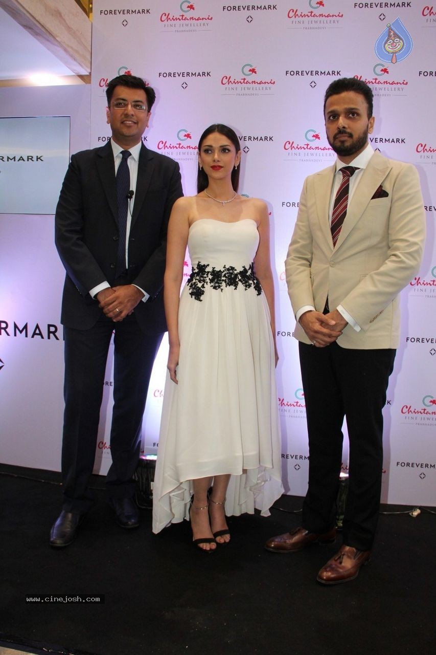 Aditi Rao at Diamond Jewellery Collection Event - 37 / 37 photos