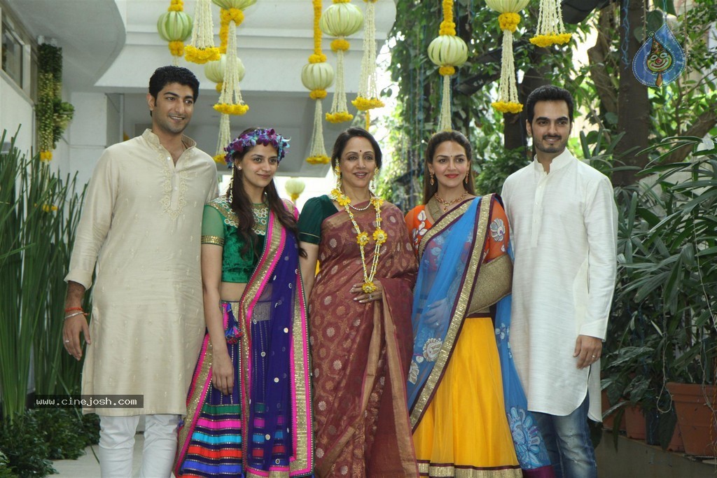 Ahana Deol Mehendi Function - 4 / 51 photos