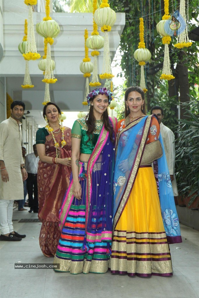 Ahana Deol Mehendi Function - 27 / 51 photos