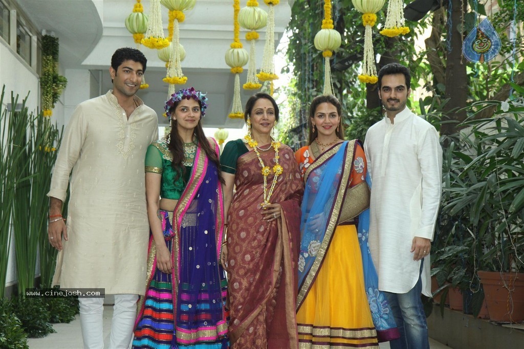 Ahana Deol Mehendi Function - 33 / 51 photos