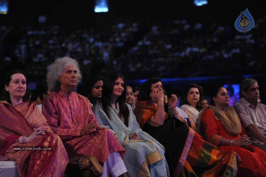 Aish at Sri Sathya Sai Baba 3rd Anniversary Event - 4 / 103 photos