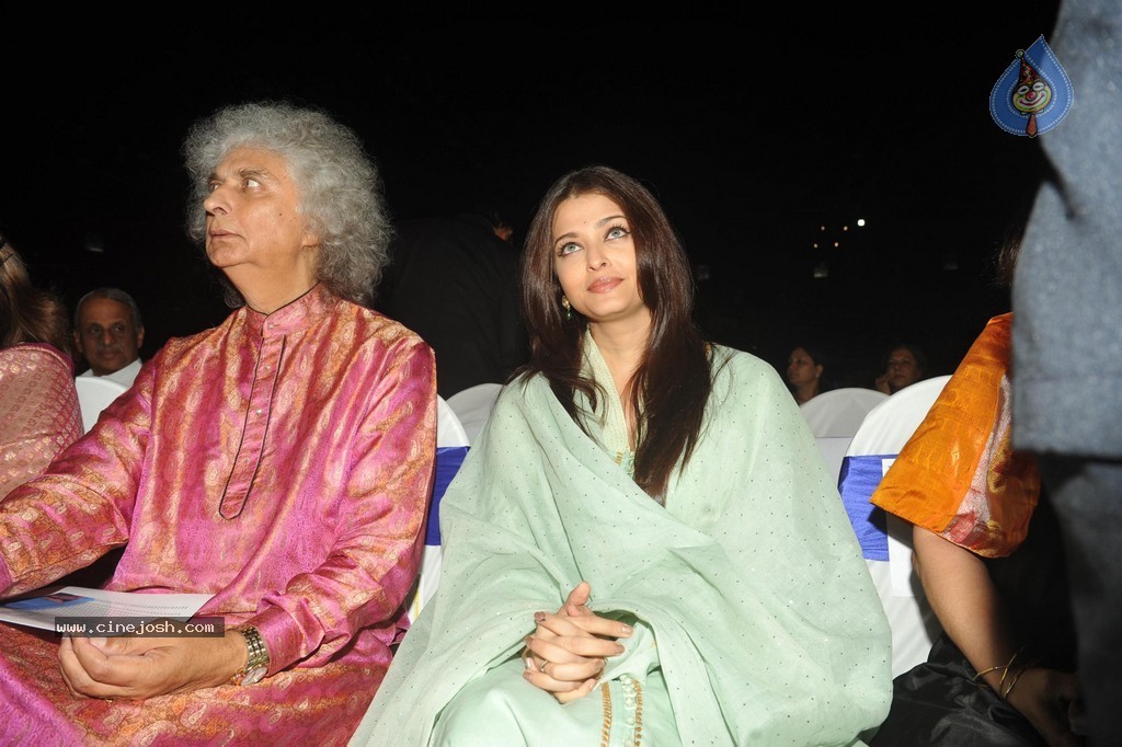 Aish at Sri Sathya Sai Baba 3rd Anniversary Event - 103 / 103 photos