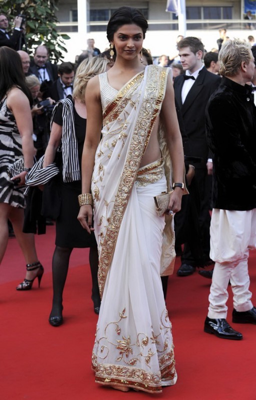 Aishwarya n Deepika at Cannes Film Festival 2010 - 17 / 22 photos