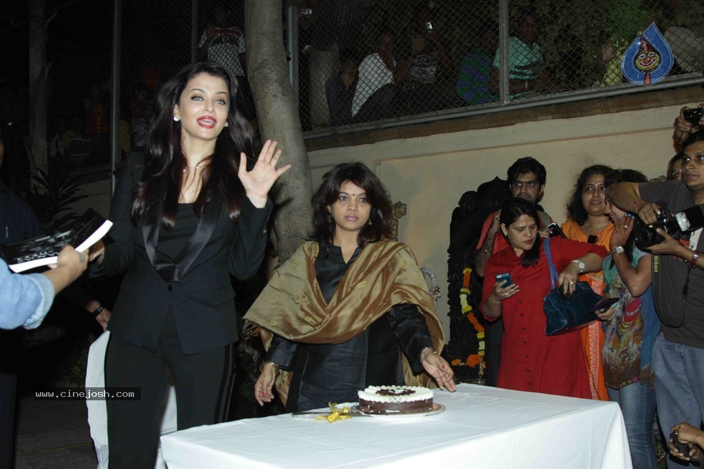 Aishwarya Rai 41st Bday Event - 14 / 62 photos