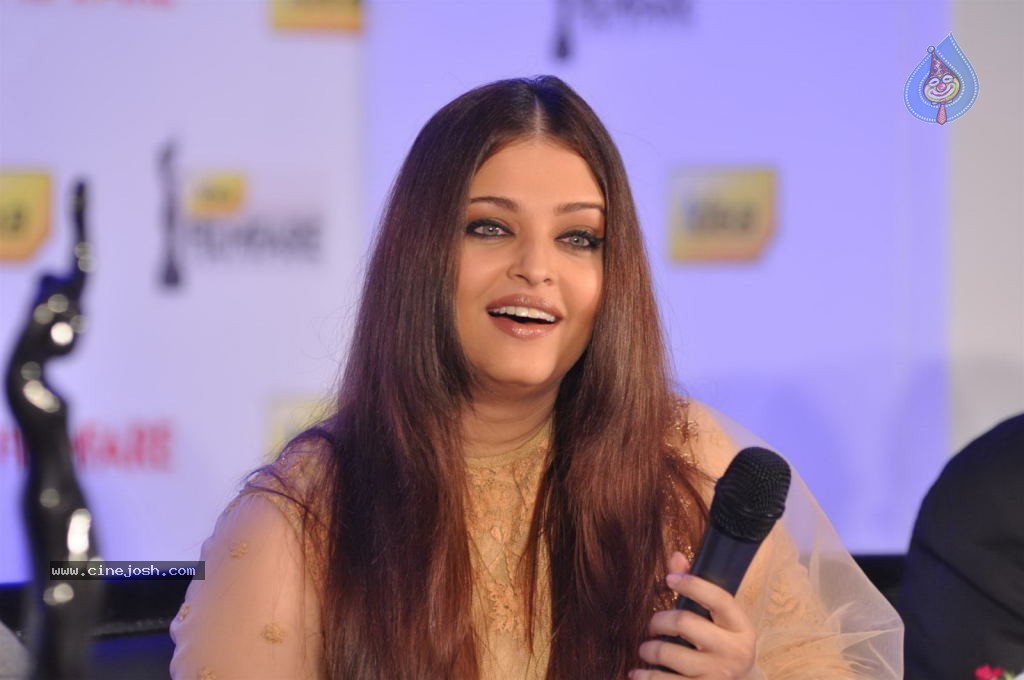 Aishwarya Rai at 58th Idea Filmfare Awards Press Meet - 7 / 75 photos