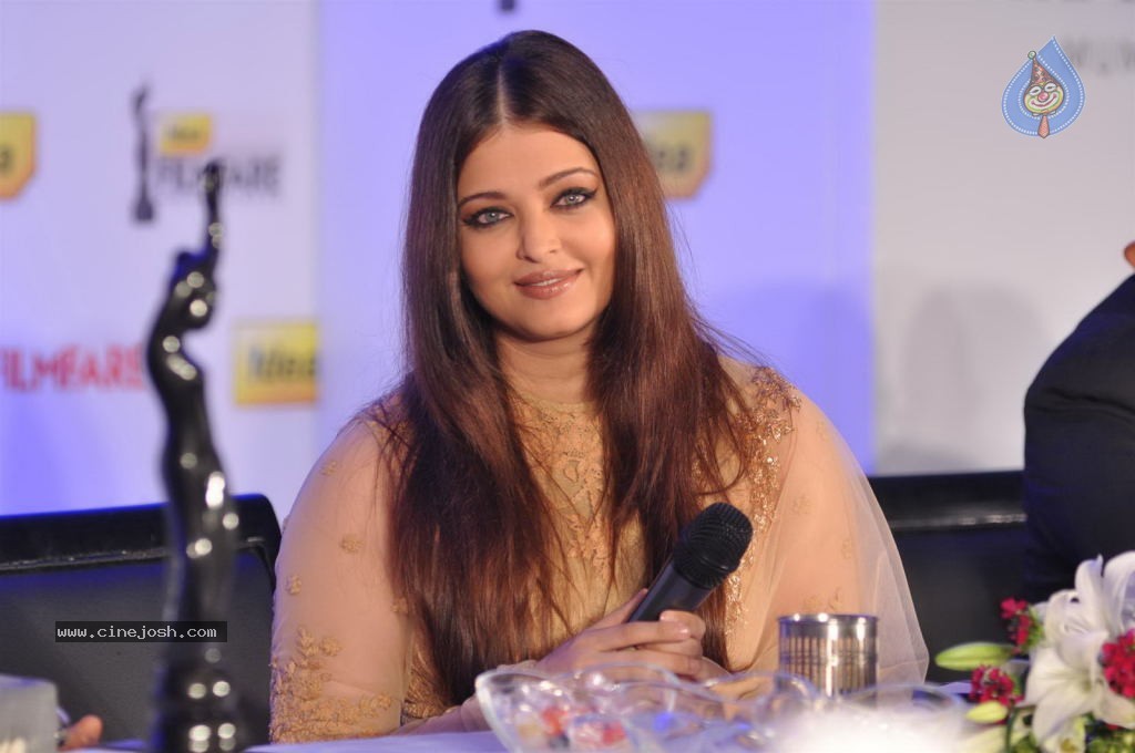 Aishwarya Rai at 58th Idea Filmfare Awards Press Meet - 43 / 75 photos