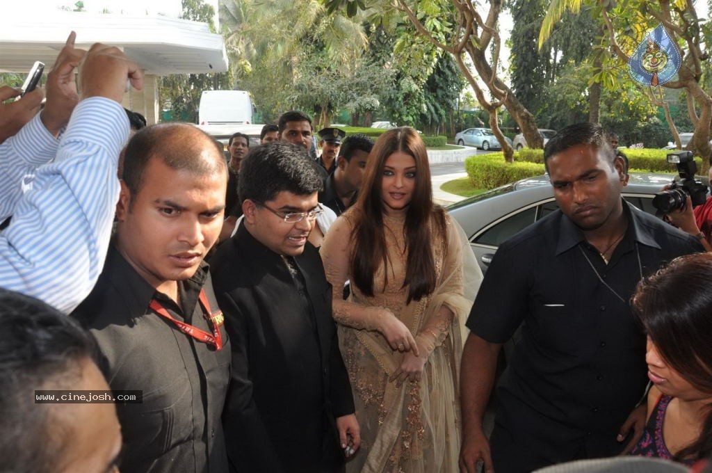 Aishwarya Rai at 58th Idea Filmfare Awards Press Meet - 63 / 75 photos