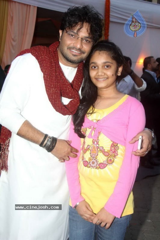 Aishwarya Rai at Shri Hanuman Chalisa Album Launch - 30 / 51 photos
