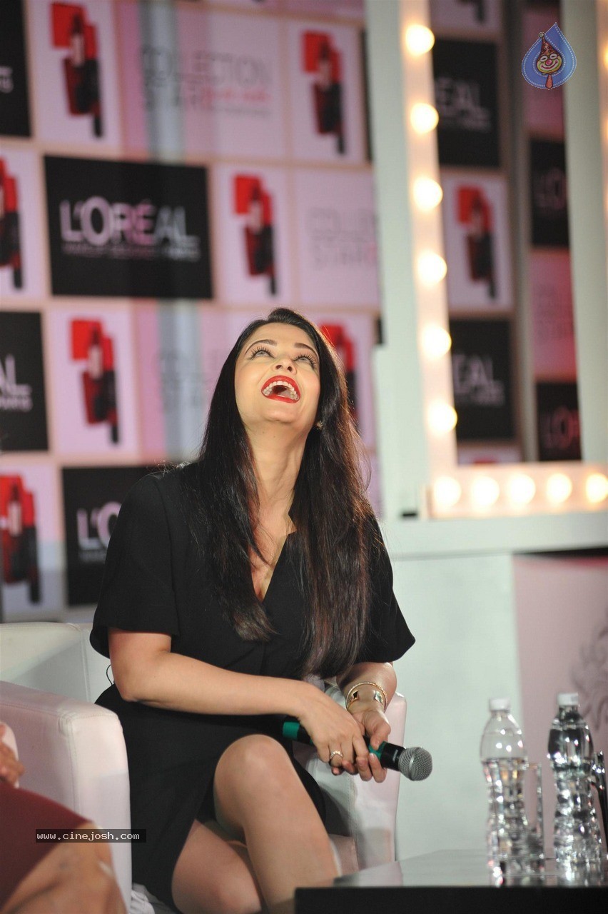 Aishwarya Rai Launches Loreal Moist Matte Lipstick - 38 / 60 photos