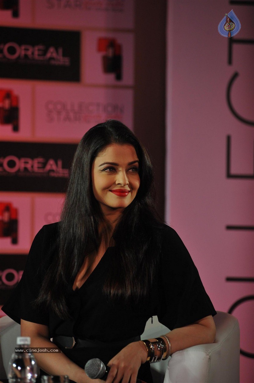 Aishwarya Rai Launches Loreal Moist Matte Lipstick - 41 / 60 photos