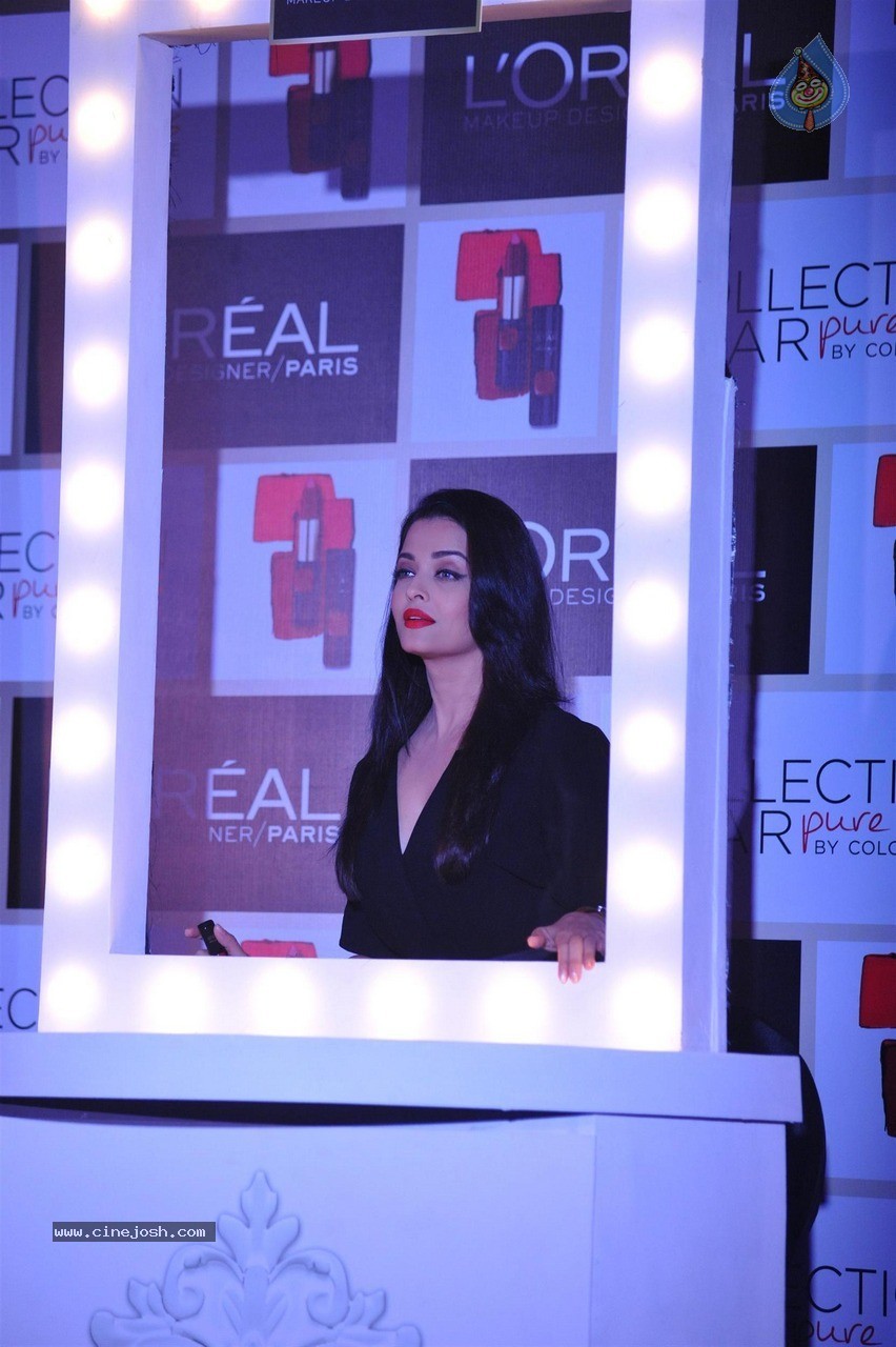 Aishwarya Rai Launches Loreal Moist Matte Lipstick - 42 / 60 photos