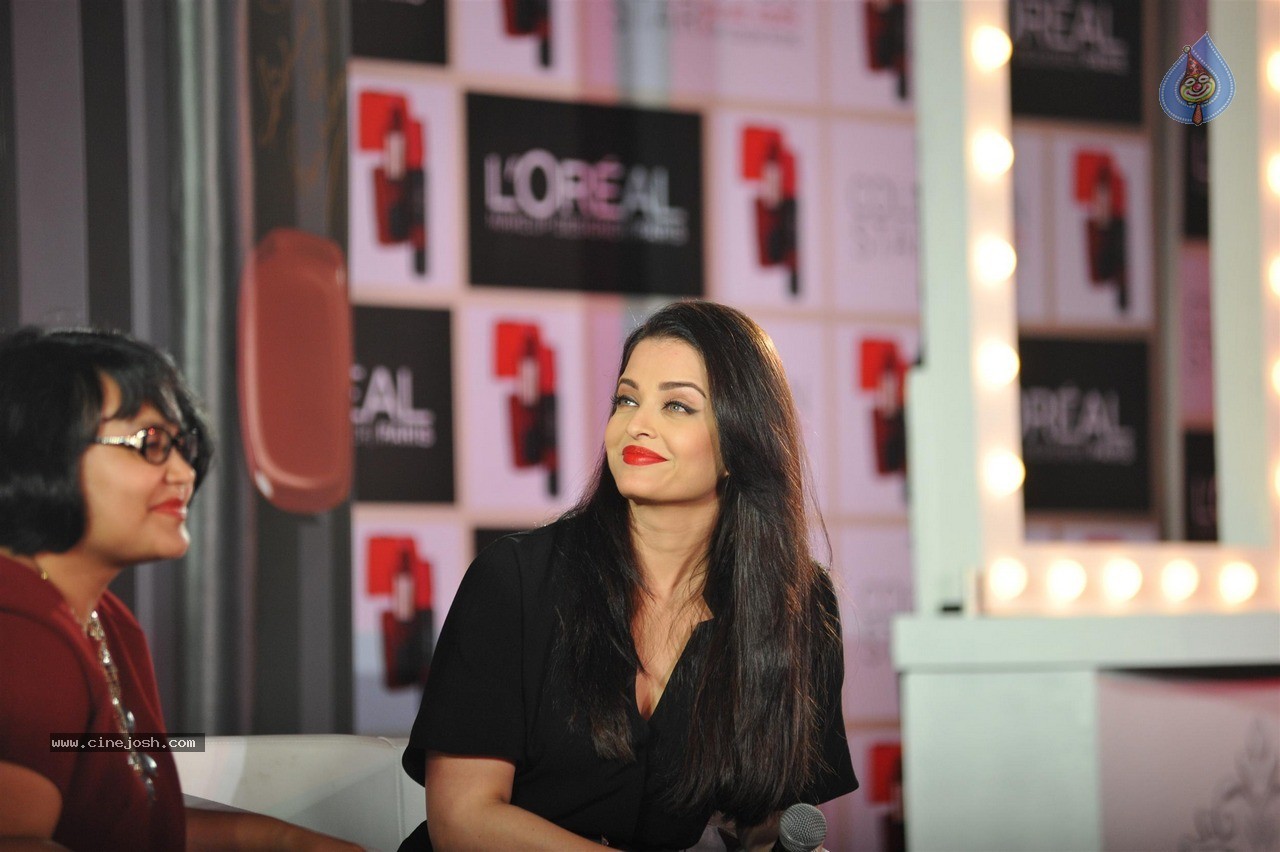Aishwarya Rai Launches Loreal Moist Matte Lipstick - 56 / 60 photos