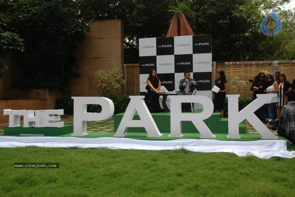 Aishwarya Rai Launches The Park - 65 / 81 photos