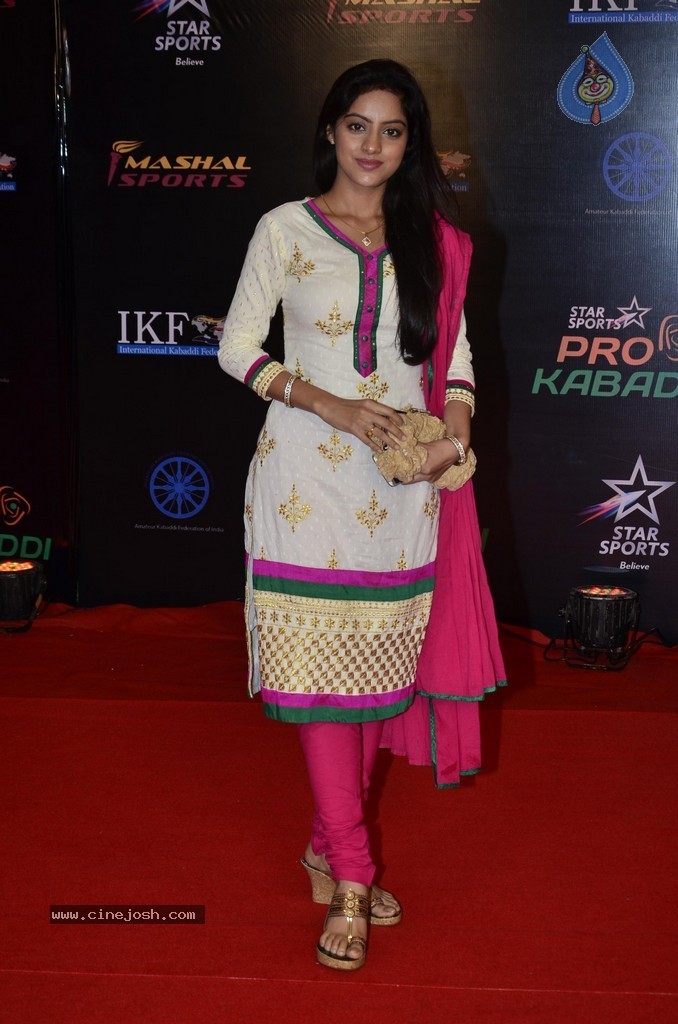 Aishwaryarai at Pro Kabaddi League Finals  - 11 / 40 photos