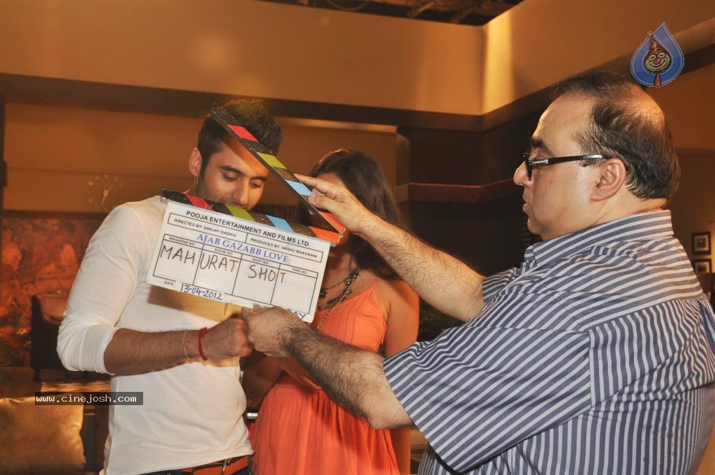 Ajab Gazabb Love Movie Launch - 12 / 34 photos