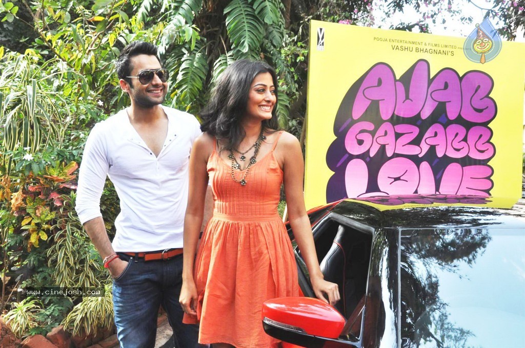 Ajab Gazabb Love Movie Launch - 28 / 34 photos