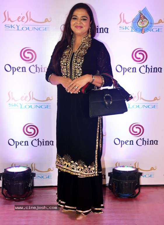 Ajay Devgn At The Launch Of Open China And Sheesha Sky Lounge - 16 / 21 photos