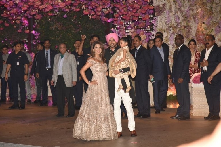 Akash Ambani And Shloka Mehta Engagement Party Photos - 4 / 41 photos