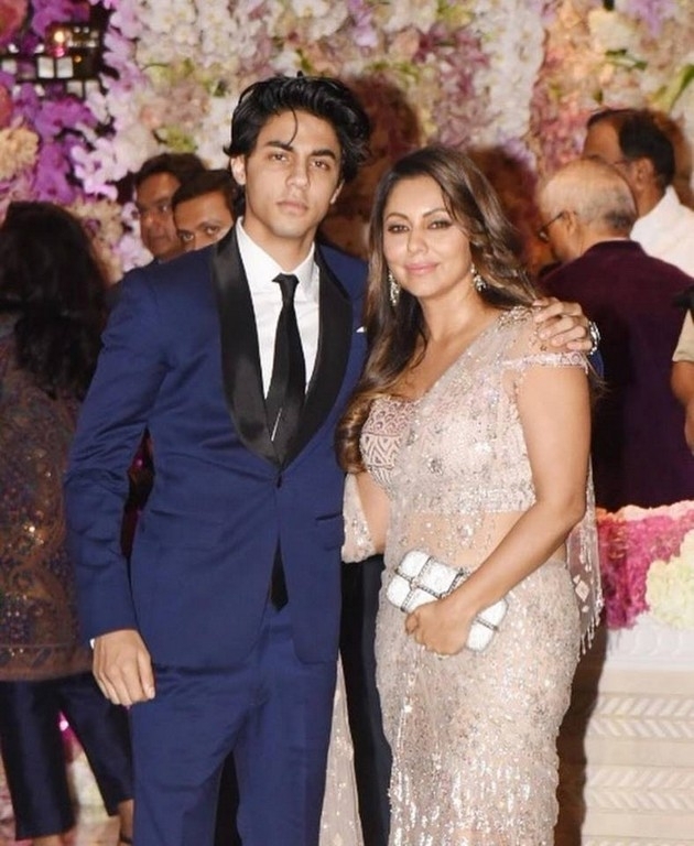 Akash Ambani And Shloka Mehta Engagement Party Photos - 9 / 41 photos