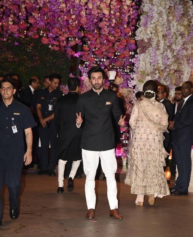 Akash Ambani And Shloka Mehta Engagement Party Photos - 14 / 41 photos