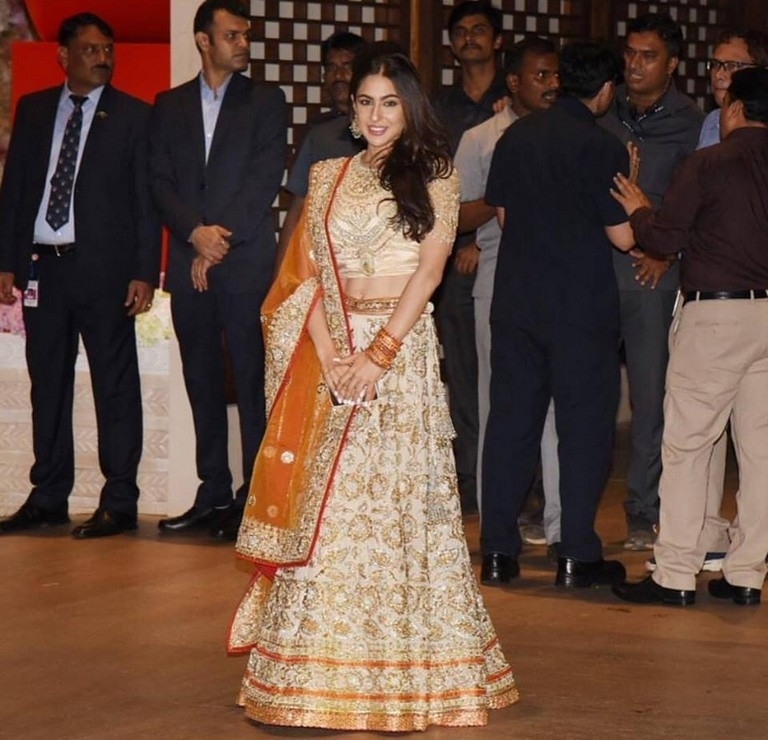 Akash Ambani And Shloka Mehta Engagement Party Photos - 19 / 41 photos