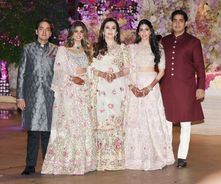 Akash Ambani And Shloka Mehta Engagement Party Photos - 21 / 41 photos