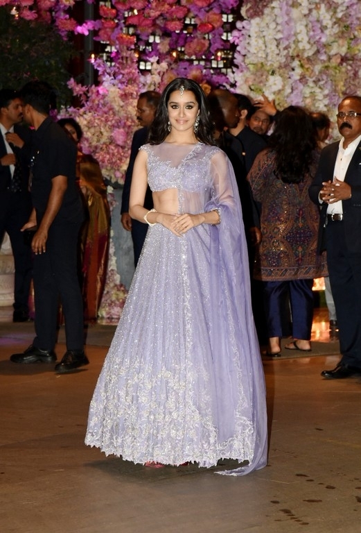 Akash Ambani And Shloka Mehta Engagement Party Photos - 27 / 41 photos