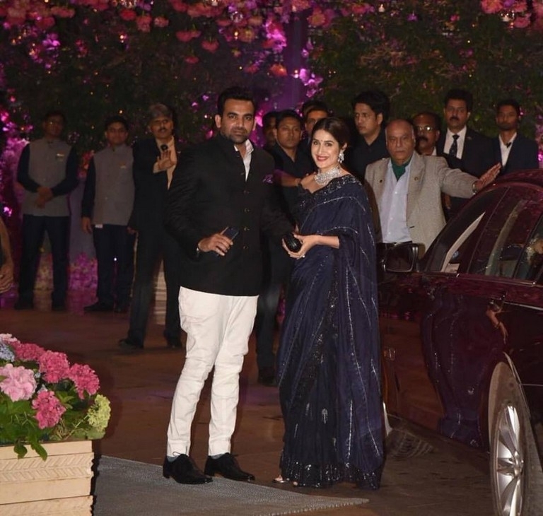 Akash Ambani And Shloka Mehta Engagement Party Photos - 33 / 41 photos