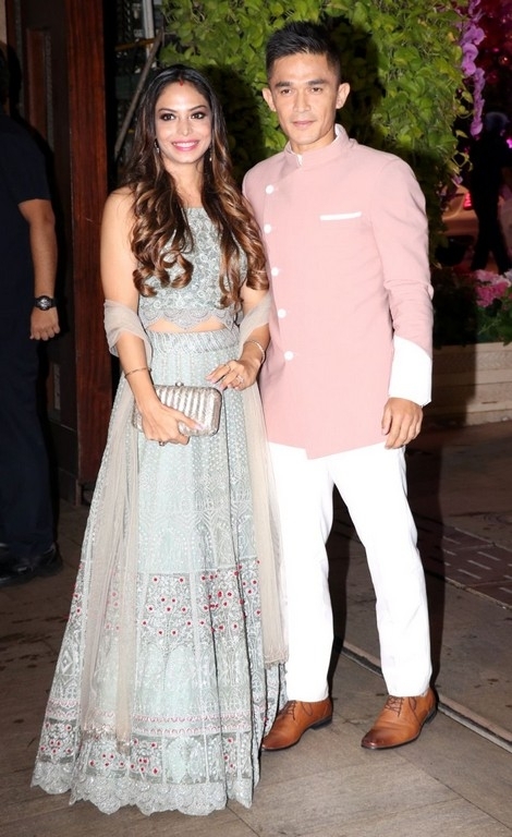 Akash Ambani And Shloka Mehta Engagement Party Photos - 36 / 41 photos