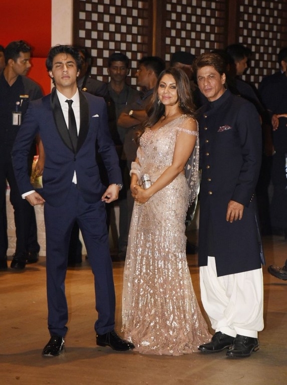 Akash Ambani And Shloka Mehta Engagement Party Photos - 39 / 41 photos