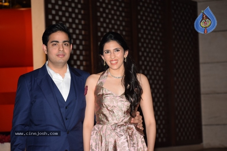 Akash Ambani And Shloka Mehta Engagement Party Photos - 4 / 21 photos