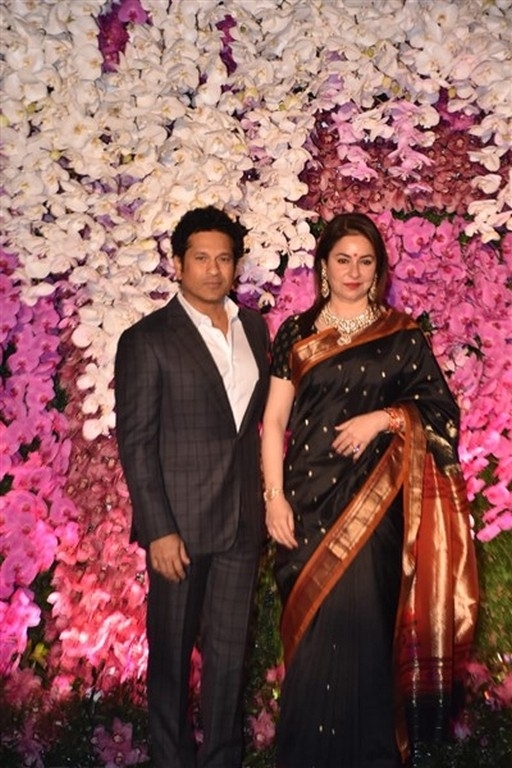 Akash Ambani And Shloka Mehta Reception Photos - 14 / 75 photos