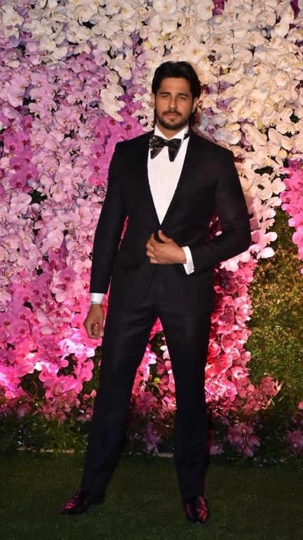 Akash Ambani And Shloka Mehta Reception Photos - 37 / 75 photos
