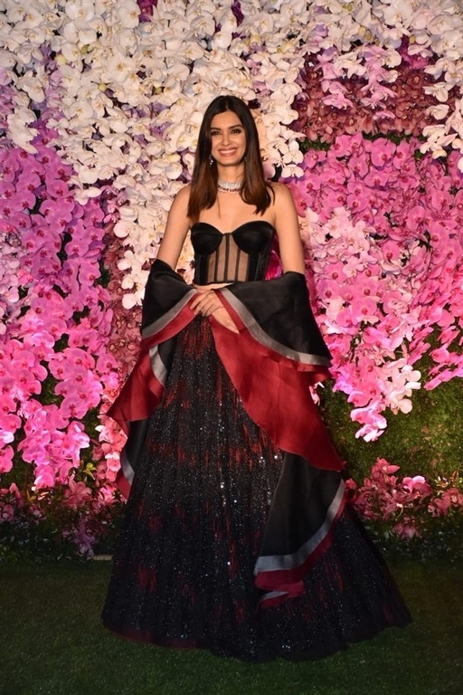 Akash Ambani And Shloka Mehta Reception Photos - 67 / 75 photos