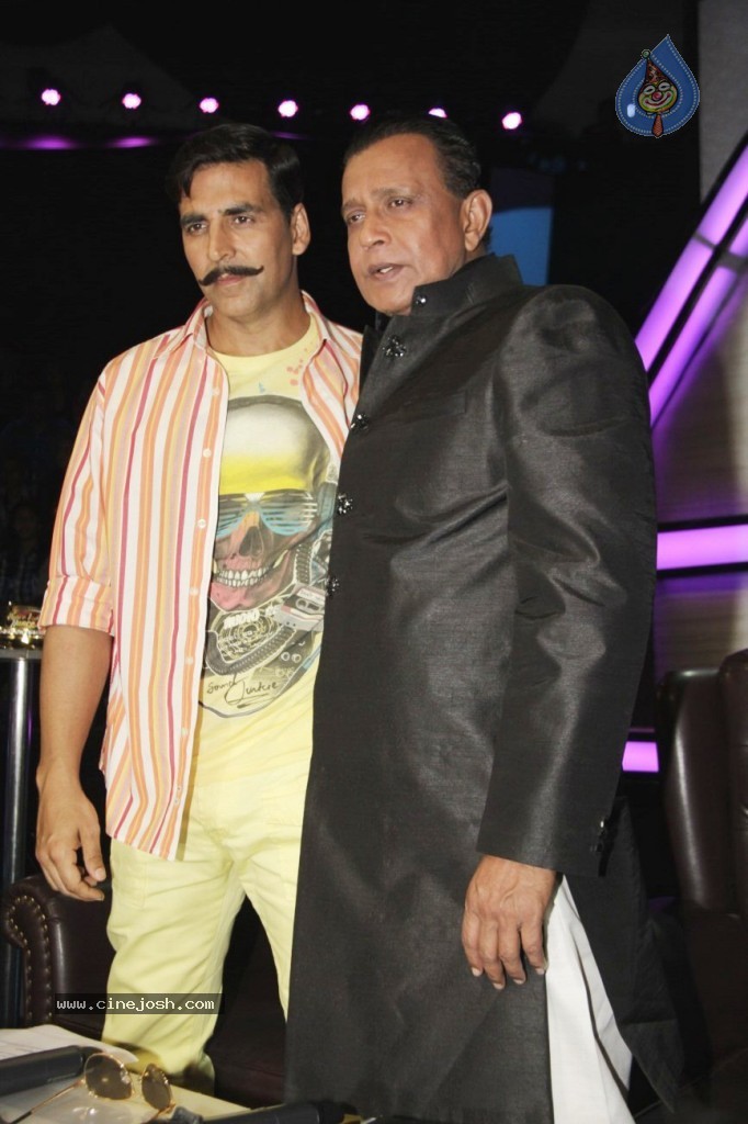 Akshay Promotes Rowdy Rathore Movie - 17 / 29 photos