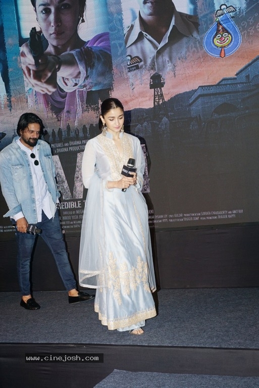 Alia Bhatt And Vicky Kaushal At Song Launch Of Film Raazi - 3 / 9 photos