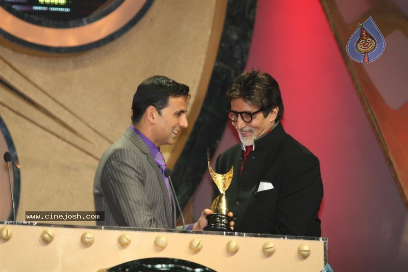 All Big Bollywood Stars At Apsara Awards Nite - 5 / 27 photos