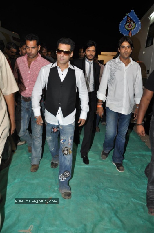 All Bollywood Stars At 16th Nokia Star Screen Awards Ceremony - 25 / 105 photos