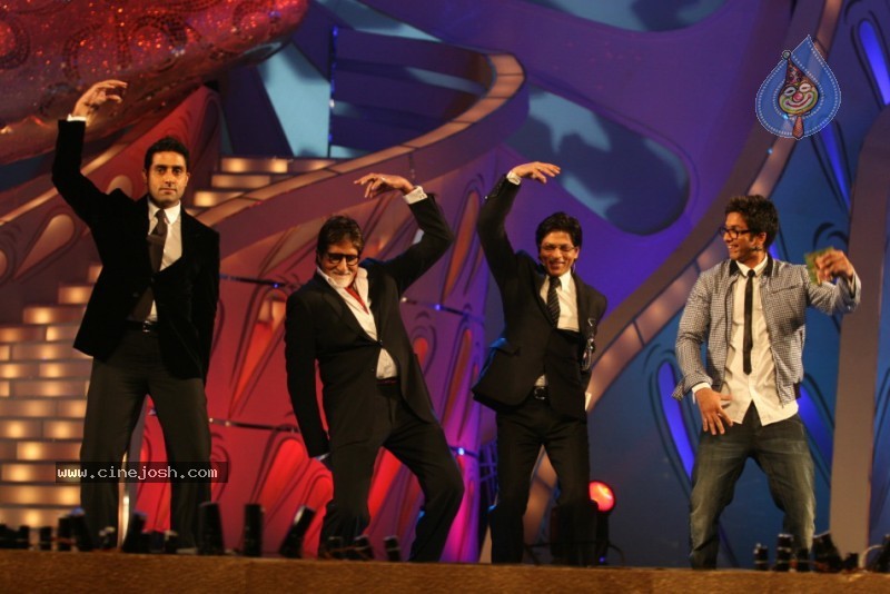 All Bollywood Stars At 16th Nokia Star Screen Awards Ceremony - 47 / 105 photos