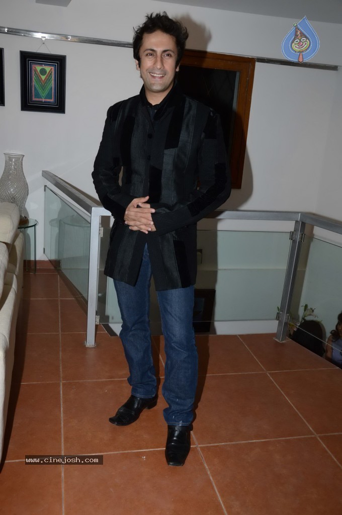 Amanaya Art n Sagar Samir IJ Fashion Show - 24 / 67 photos