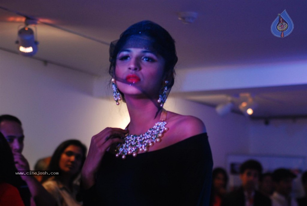 Amanaya Art n Sagar Samir IJ Fashion Show - 30 / 67 photos