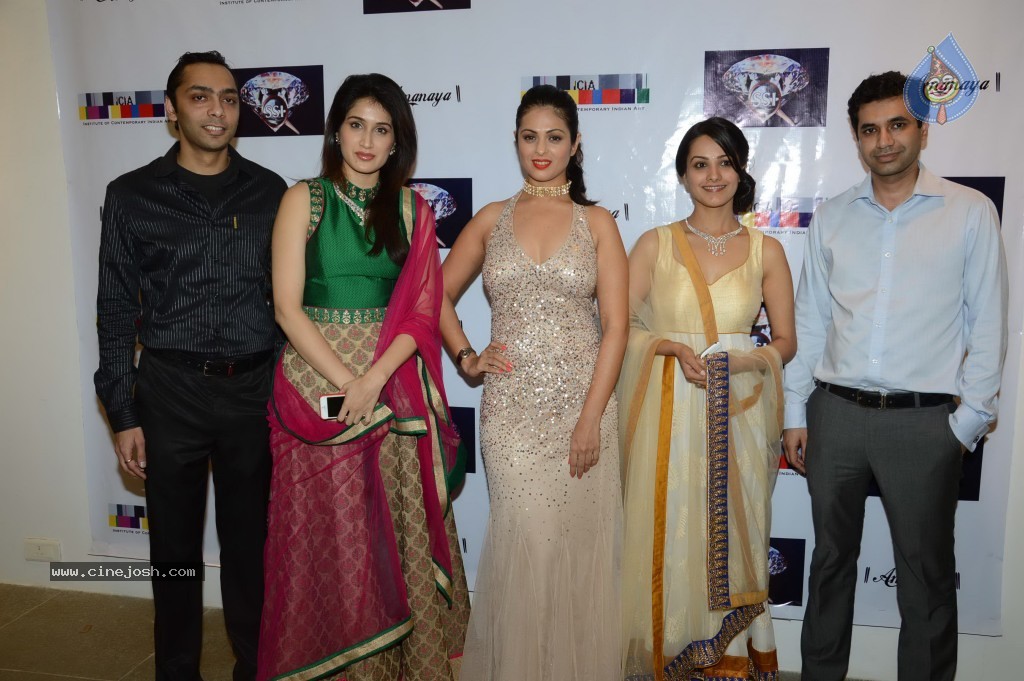 Amanaya Art n Sagar Samir IJ Fashion Show - 57 / 67 photos