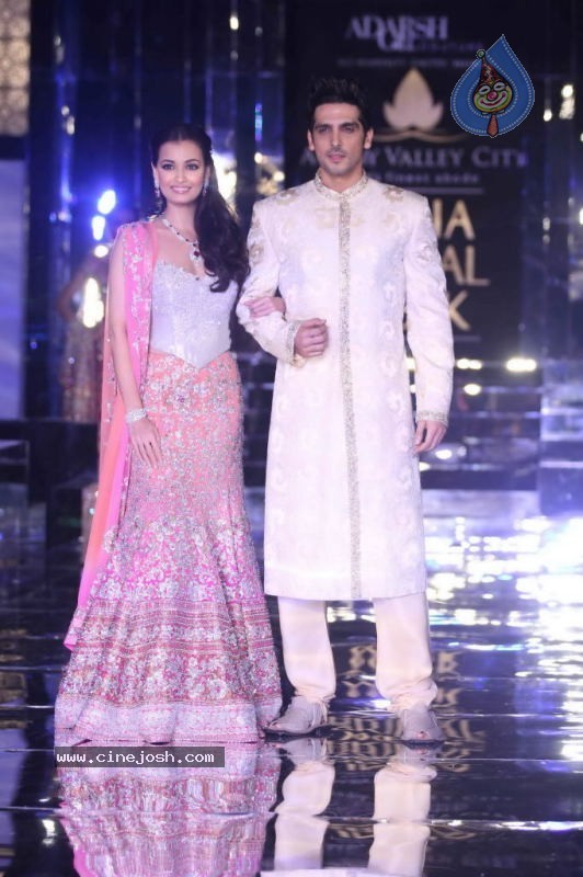 Aamby Valley Indian Bridal Week Day 2 - 7 / 74 photos