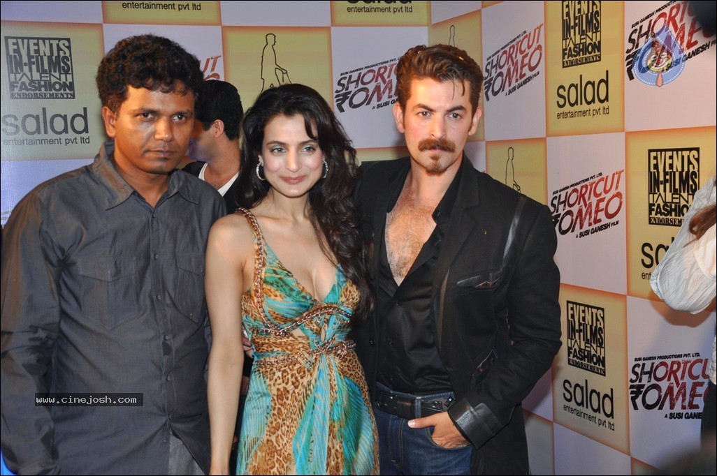 Ameesha Patel Bday Celebrations - 7 / 52 photos