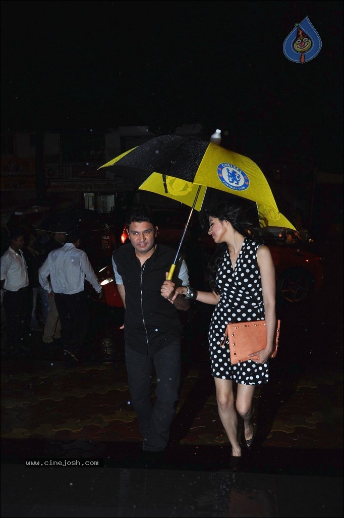 Ameesha Patel Bday Celebrations - 36 / 52 photos