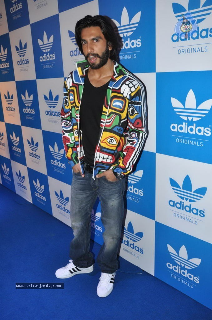 American Rapper Snoop Dogg Party - 32 / 114 photos