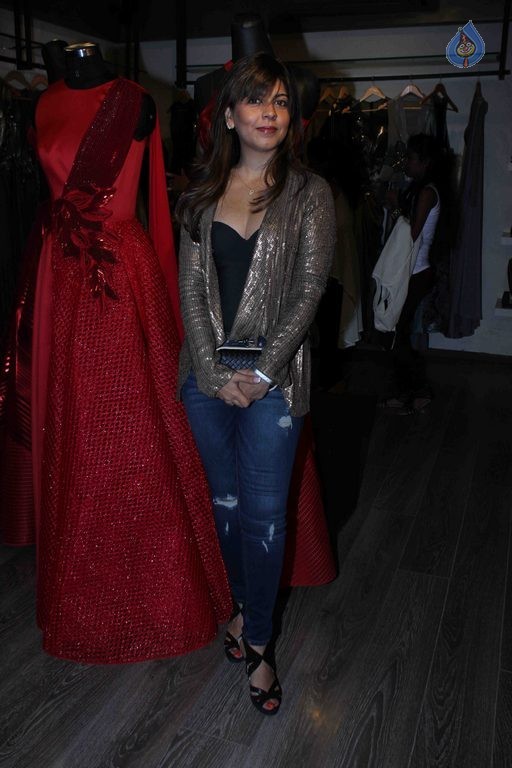 Amit Agarwal Fall Winter Couture Preview - 30 / 41 photos